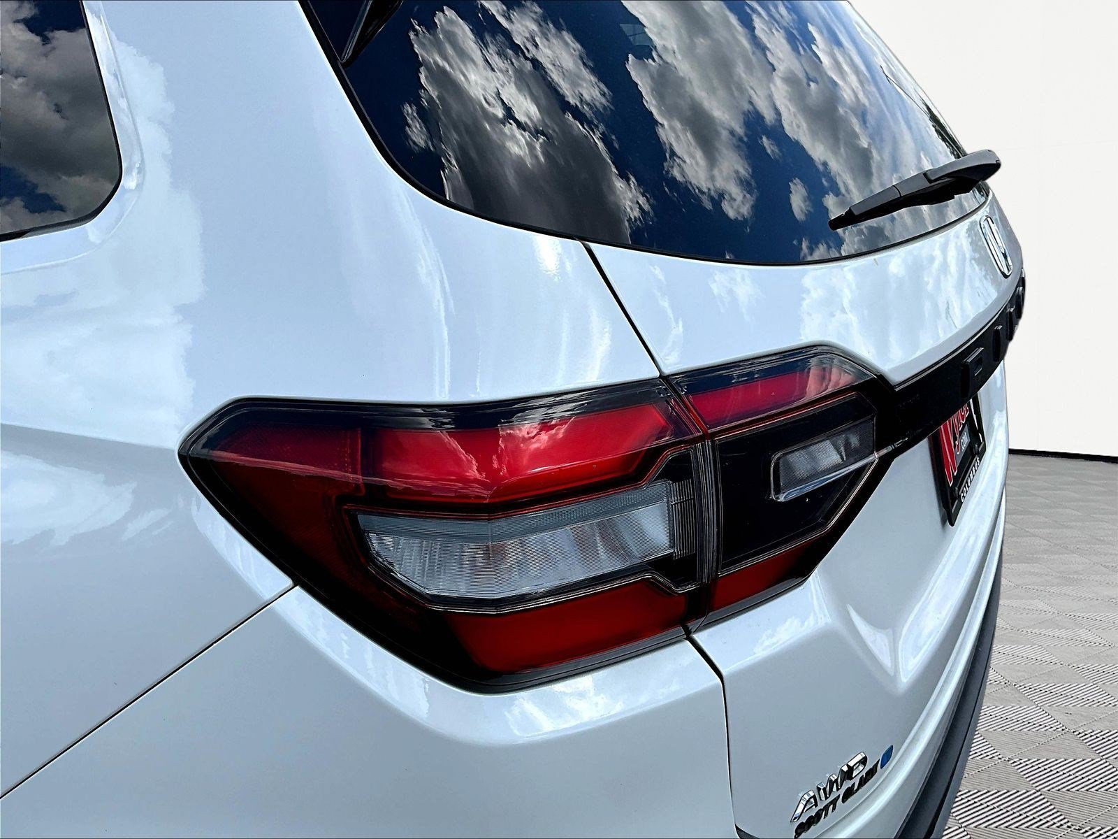 Used 2023 Honda Pilot Touring image 23