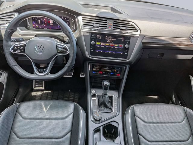 Used 2022 Volkswagen Tiguan SEL R-Line AWD/4WD image 13