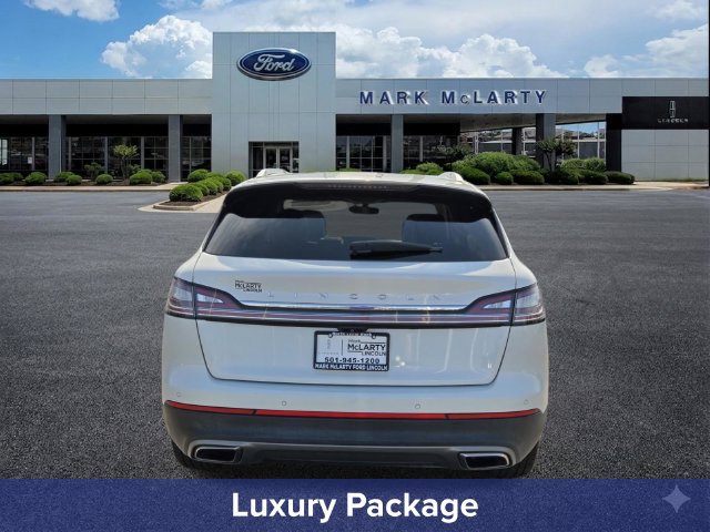Certified 2023 Lincoln Nautilus Reserve w/ Luxury Package AWD/4WD image 5