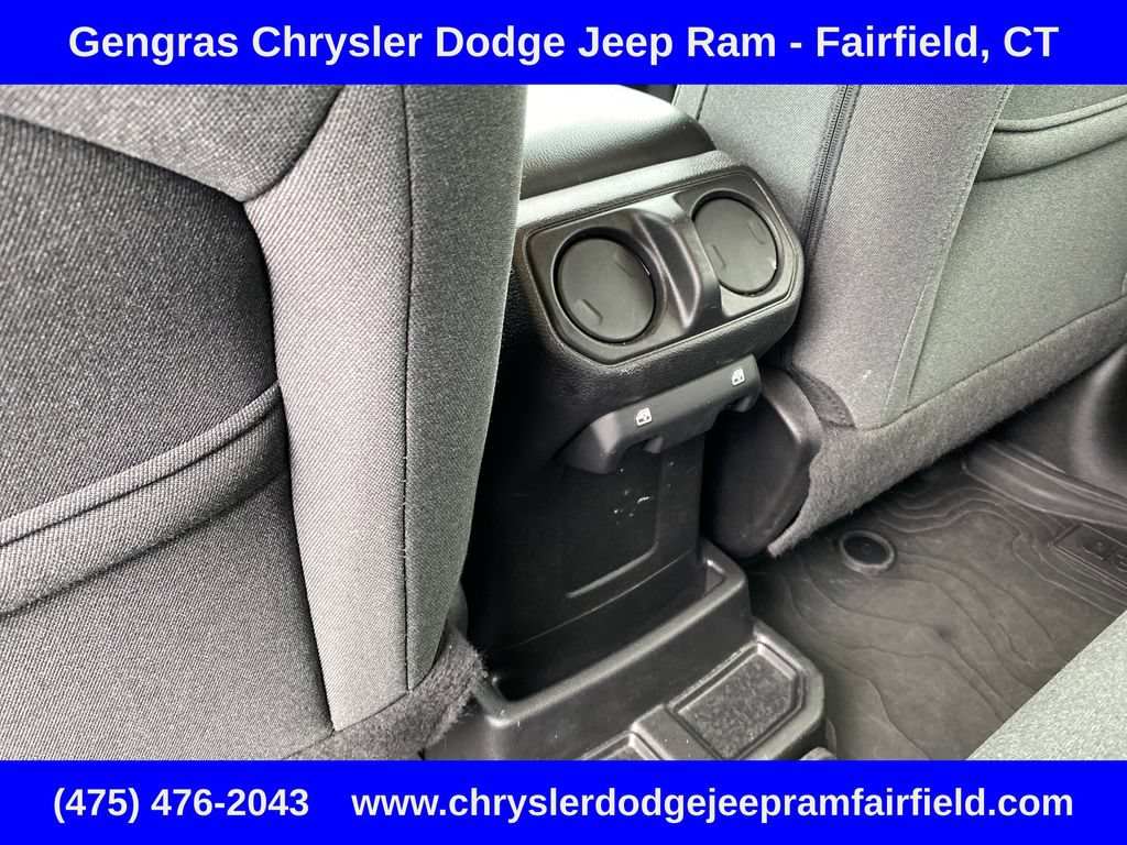 Used 2024 Jeep Wrangler Unlimited AWD/4WD image 26