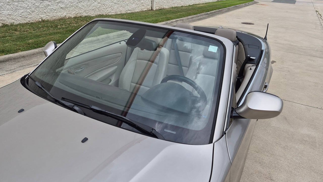 Used 2010 BMW 135i Convertible RWD image 14