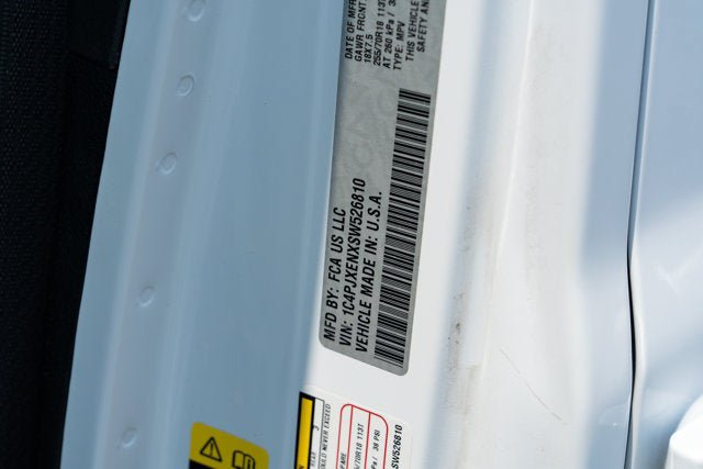 Certified 2025 Jeep Wrangler Unlimited Sahara AWD/4WD image 9