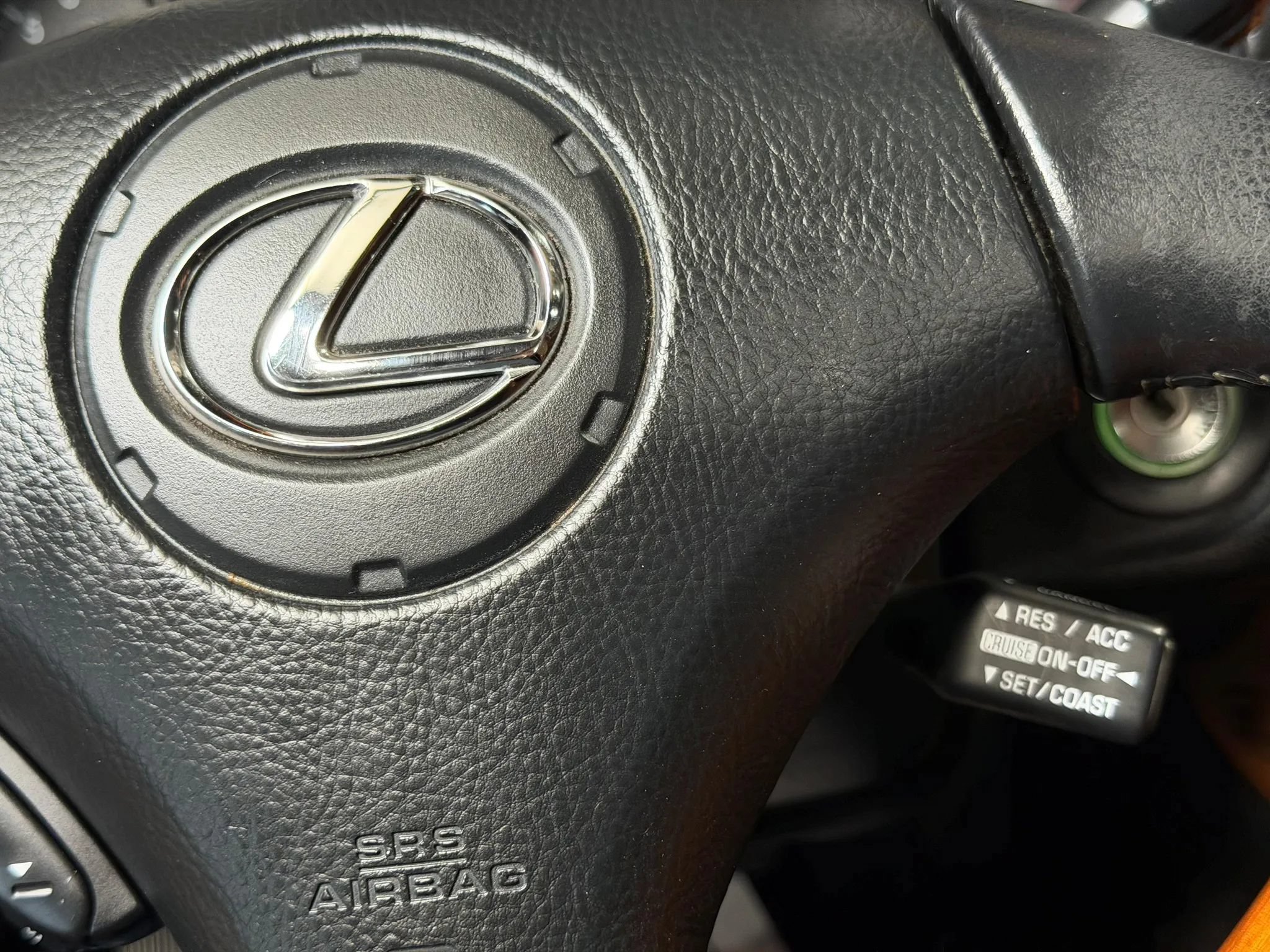 Used 2004 Lexus SC 430 Convertible RWD image 30