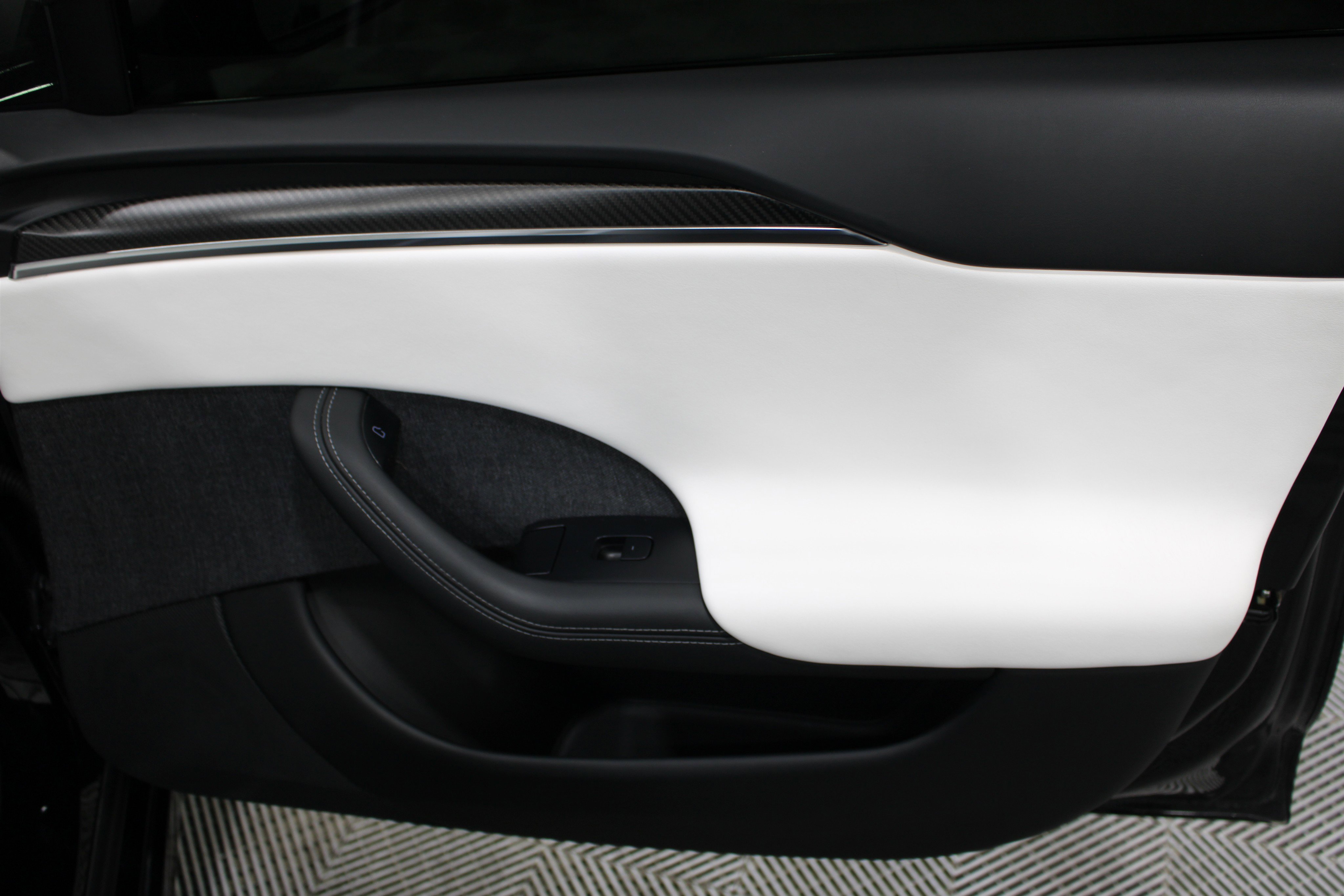 Used 2022 Tesla Model S Plaid image 23