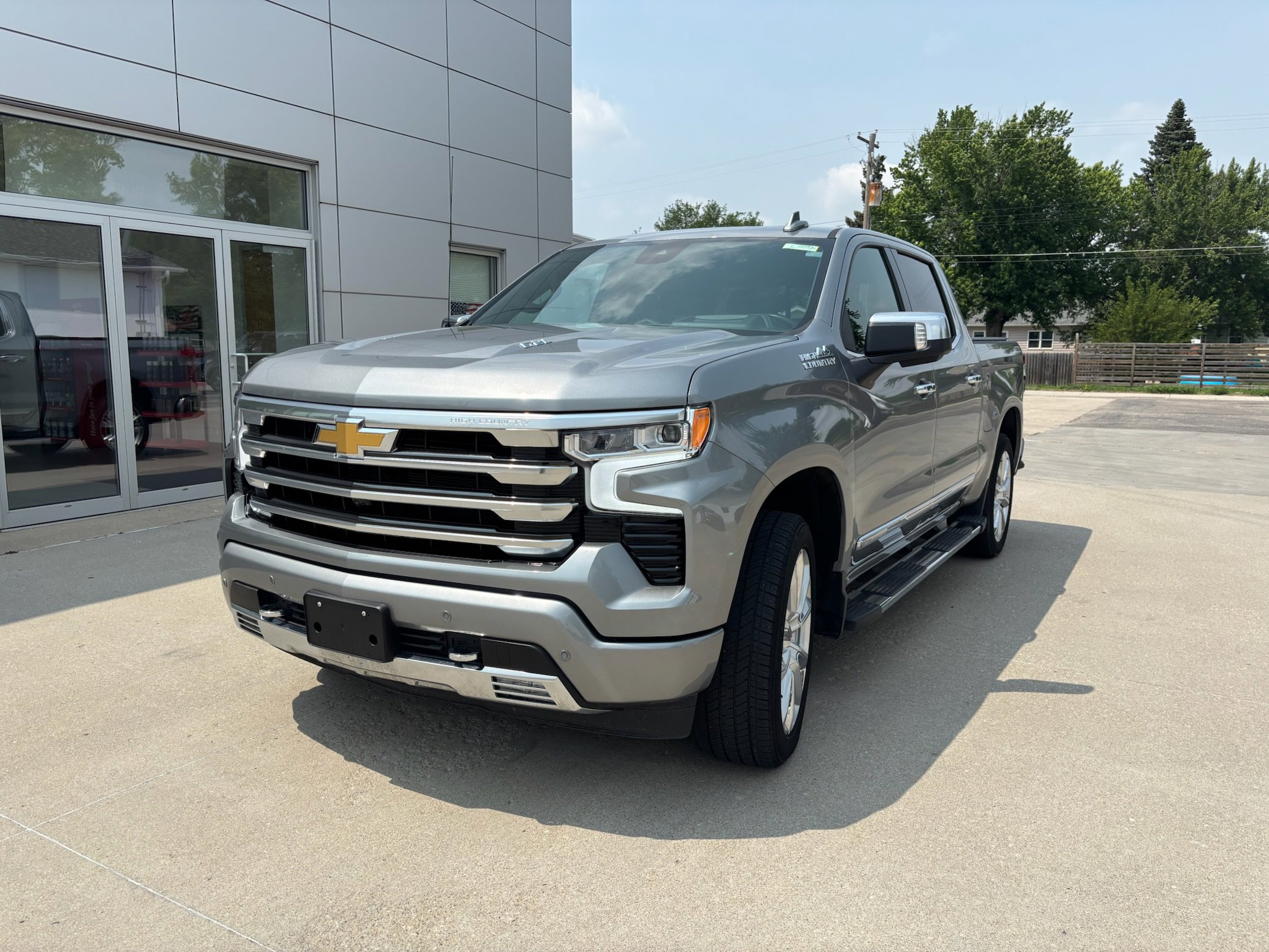 Used 2023 Chevrolet Silverado 1500 High Country w/ High Country Premium Package image 4
