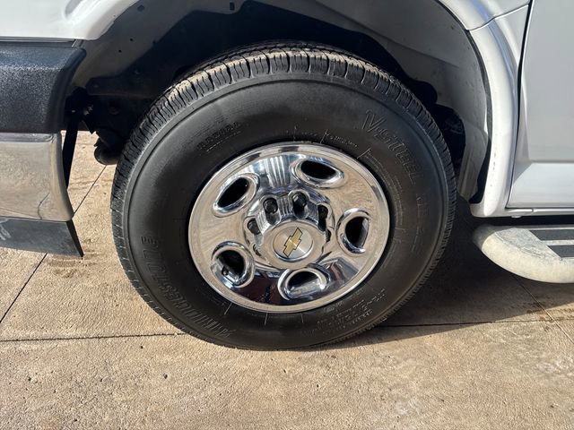 Used 2024 Chevrolet Express 2500 Work Van image 23