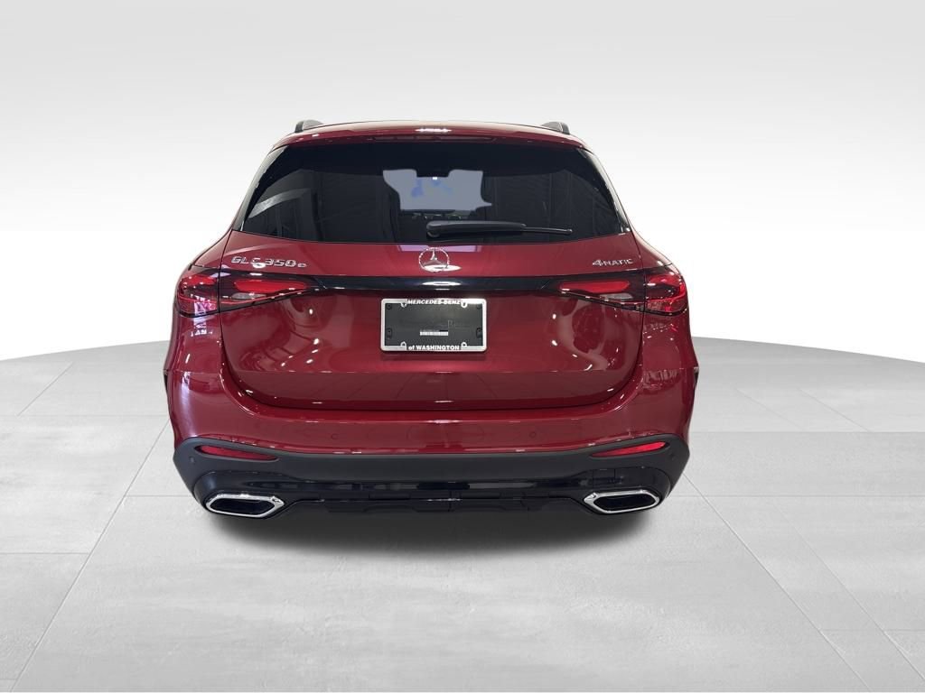Used 2025 Mercedes-Benz GLC 350e GLC 350e image 2