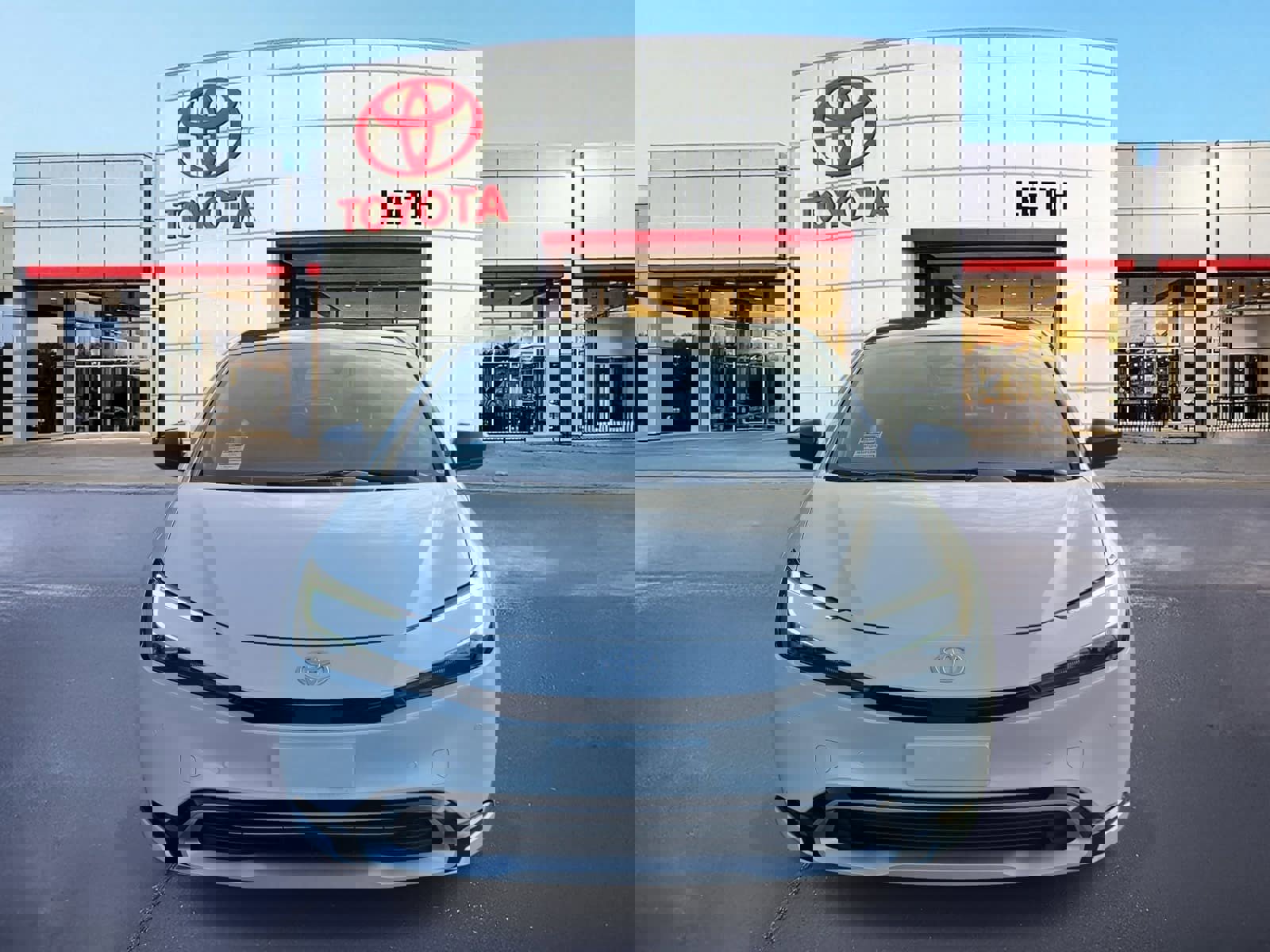 Used 2024 Toyota Prius Prime Premium image 2