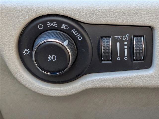 Used 2018 Chrysler Pacifica Limited w/ Advanced Safetytec Group image 19