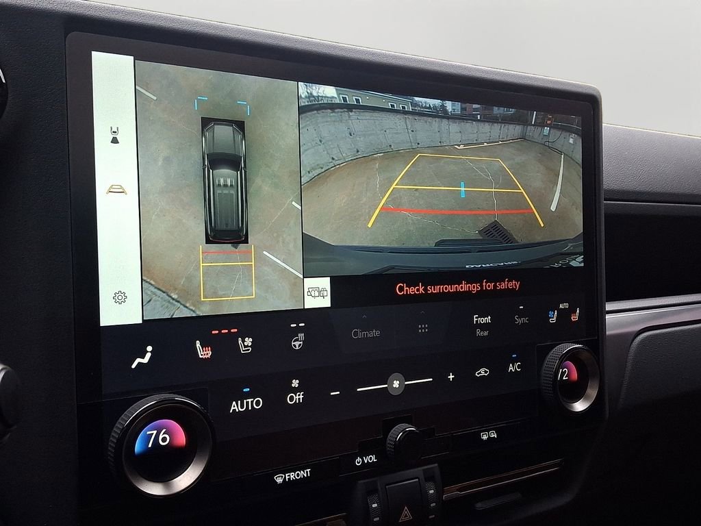 Used 2024 Lexus GX 550 w/ Accessory Package (2T) AWD/4WD image 19