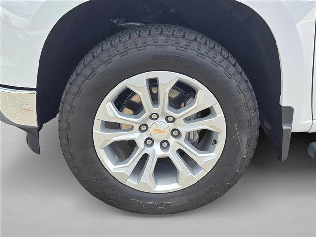 Used 2025 Chevrolet Silverado 1500 LTZ AWD/4WD image 22