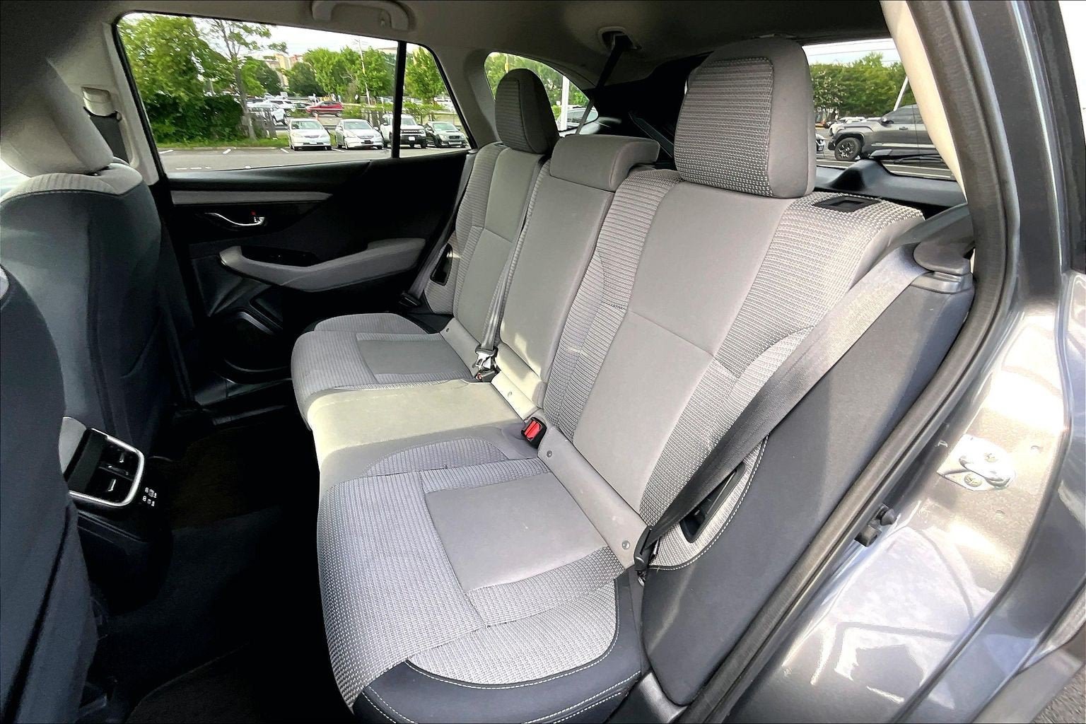 Used 2024 Subaru Outback Premium AWD/4WD image 23