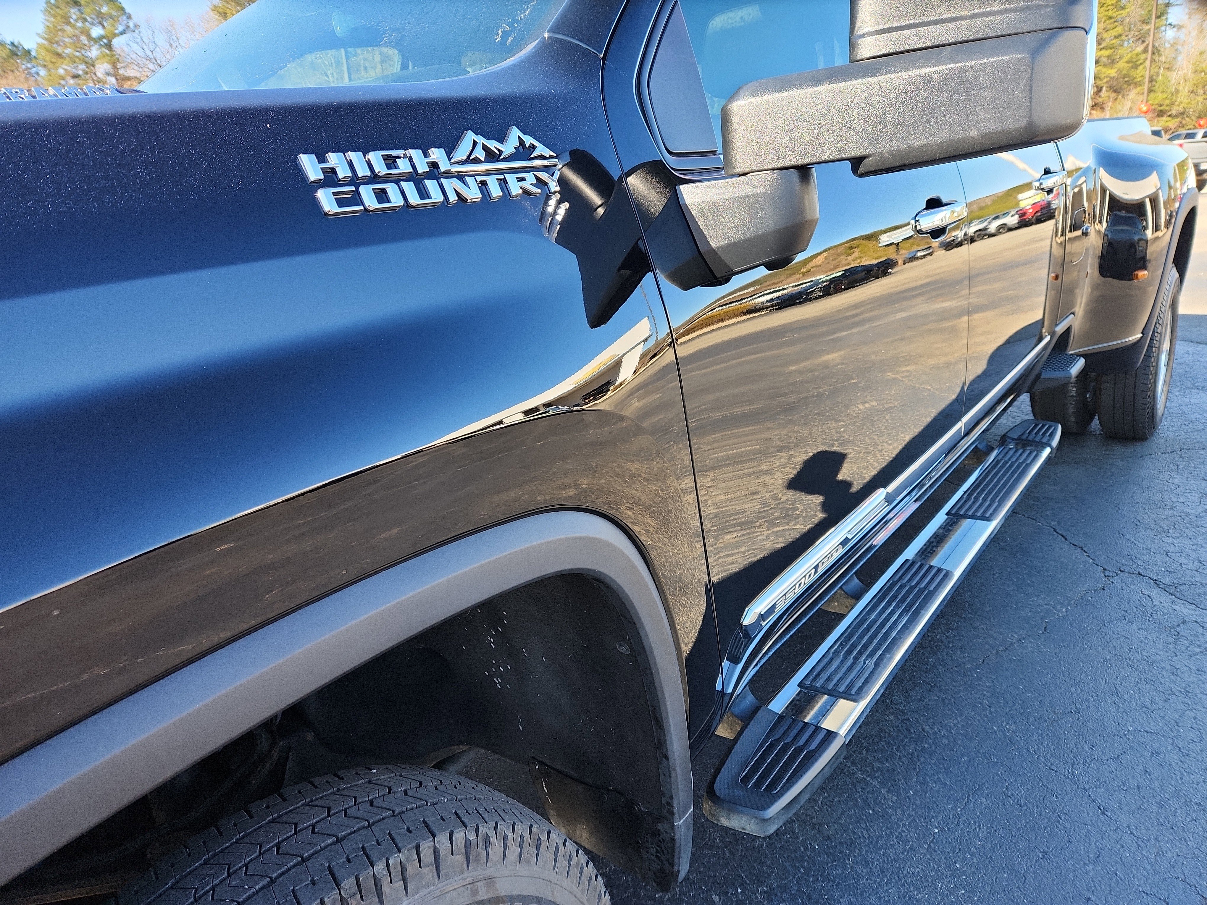 Used 2025 Chevrolet Silverado 3500 High Country w/ High Country Premium Package image 20