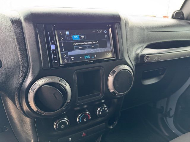 Used 2014 Jeep Wrangler Unlimited Sport w/ Connectivity Group image 30