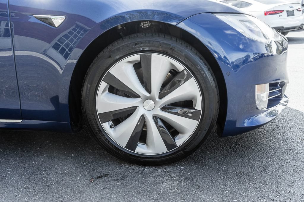 Used 2020 Tesla Model S Long Range Plus AWD/4WD image 4
