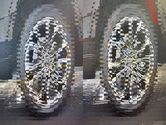 Used 2022 Jeep Grand Wagoneer Series III w/ Rear Seat Video Group 1 image 7