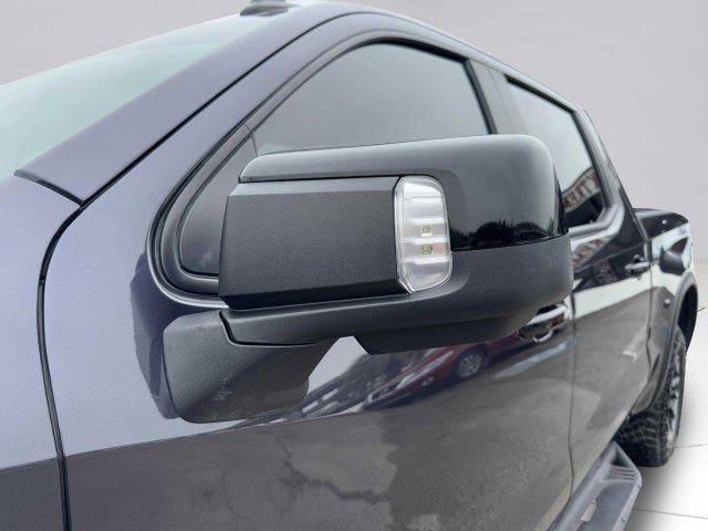 Used 2024 Chevrolet Silverado 1500 ZR2 w/ Technology Package image 17
