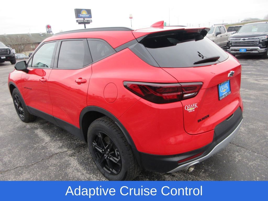 Used 2024 Chevrolet Blazer LT w/ Convenience Package image 3