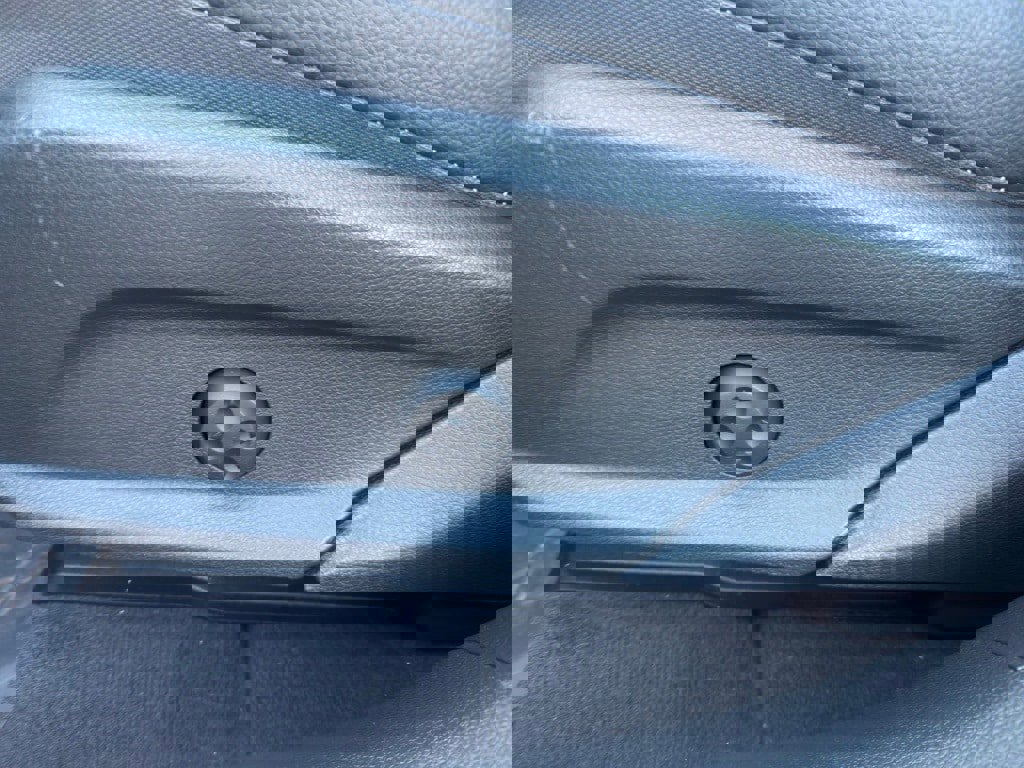 Certified 2022 Mercedes-Benz GLC 300 4MATIC w/ Premium Package Lite image 14