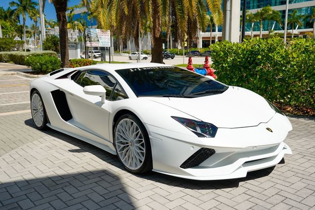 Used 2018 Lamborghini Aventador S AWD/4WD image 37