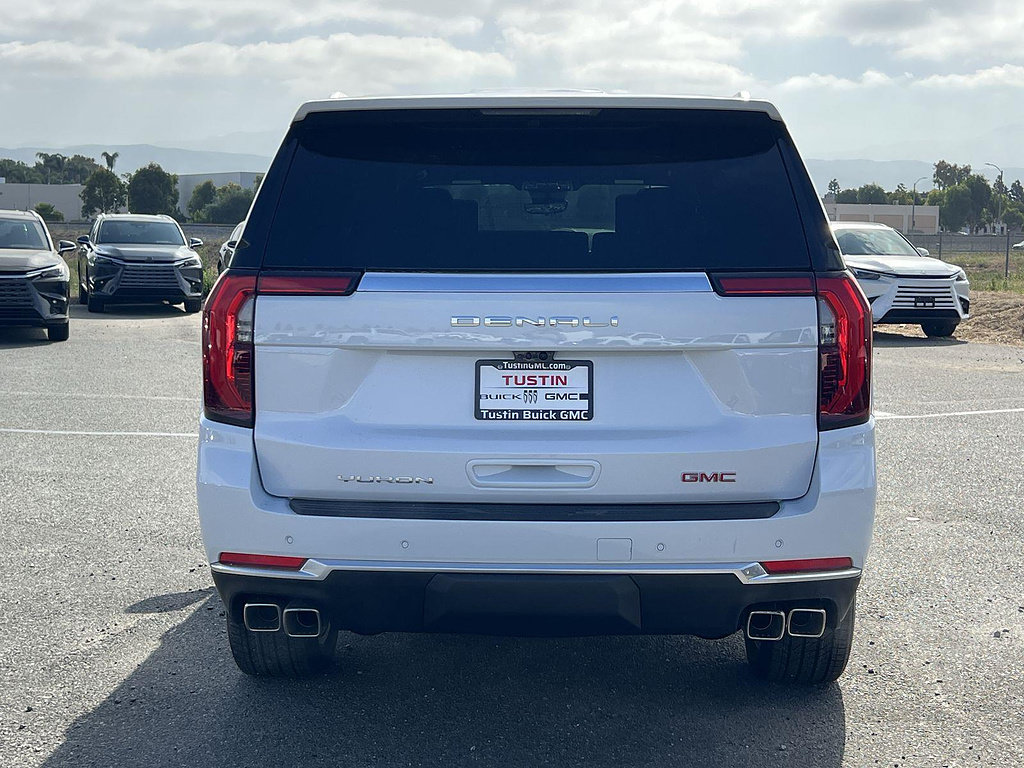 New 2026 GMC Yukon XL Denali w/ Denali Reserve Package RWD image 4