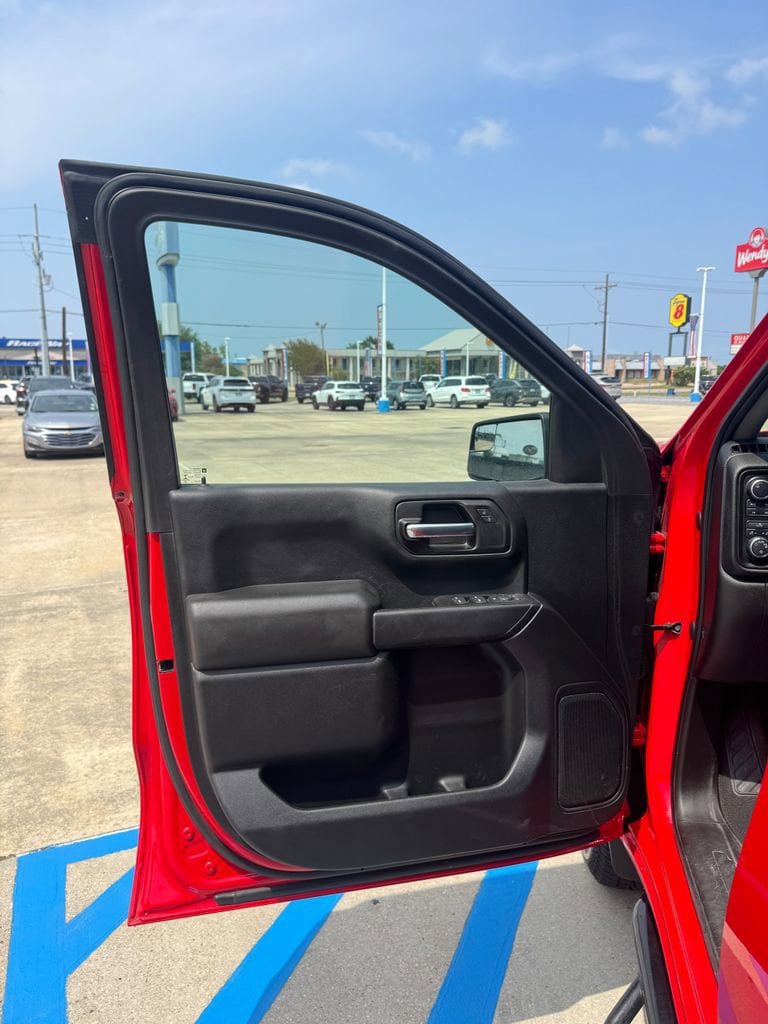 Used 2021 Chevrolet Silverado 1500 Custom Trail Boss AWD/4WD image 8