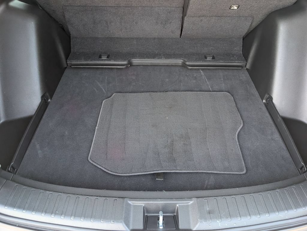 Used 2025 Honda CR-V LX image 27