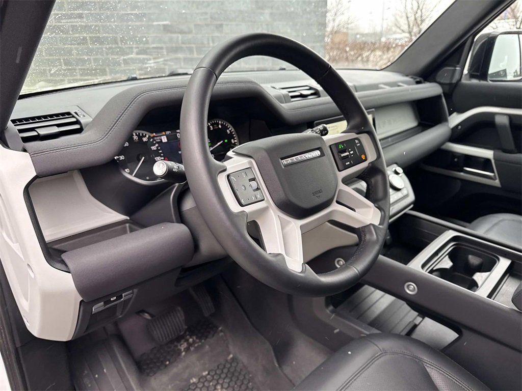 Used 2023 Land Rover Defender 110 S image 19