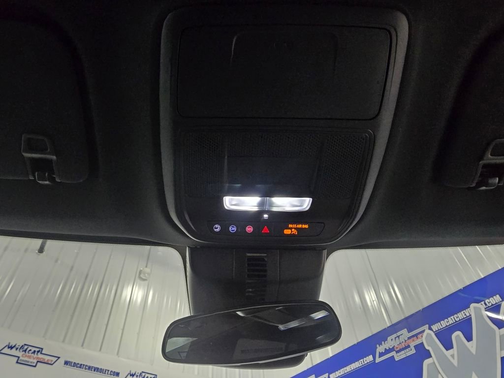 Used 2025 GMC Acadia Elevation image 33