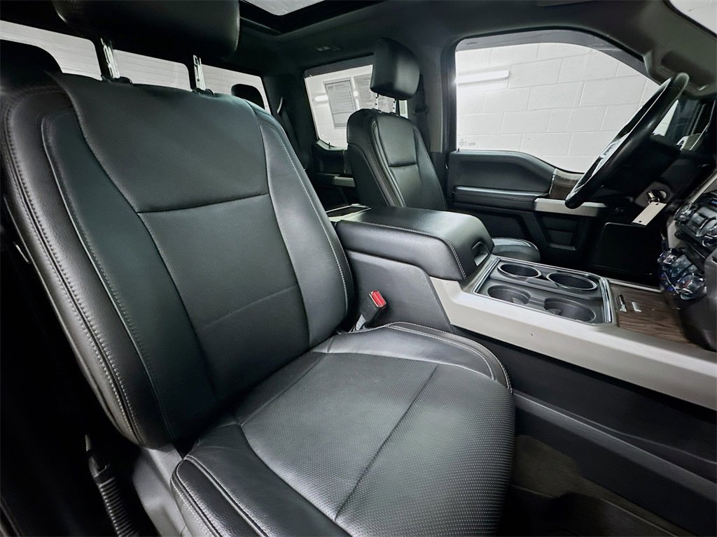 Used 2017 Ford F350 Lariat image 29