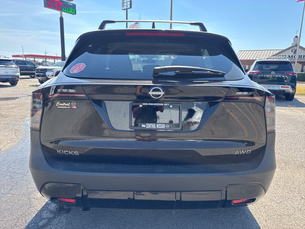 New 2027 Nissan Kicks SV AWD/4WD image 5