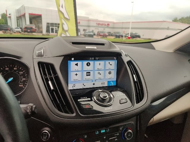 Used 2017 Ford Escape Titanium FWD image 31