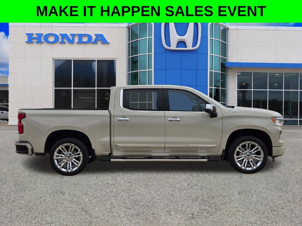 Used 2026 Chevrolet Silverado 1500 High Country AWD/4WD image 2