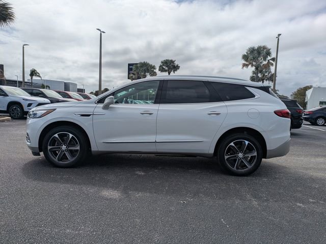 Used 2019 Buick Enclave Essence w/ LPO, Sport Appearance Package image 7