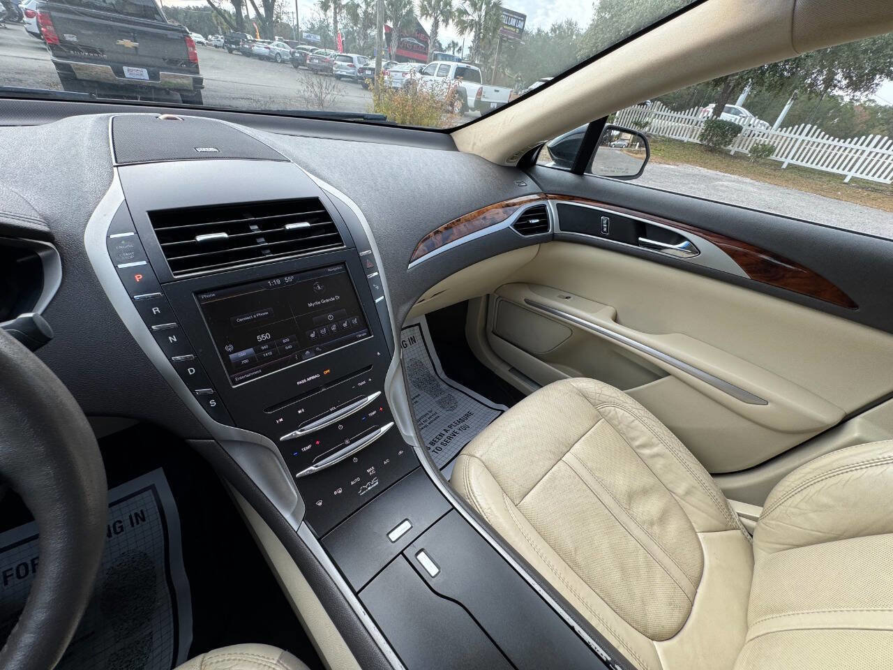 Used 2014 Lincoln MKZ AWD image 18