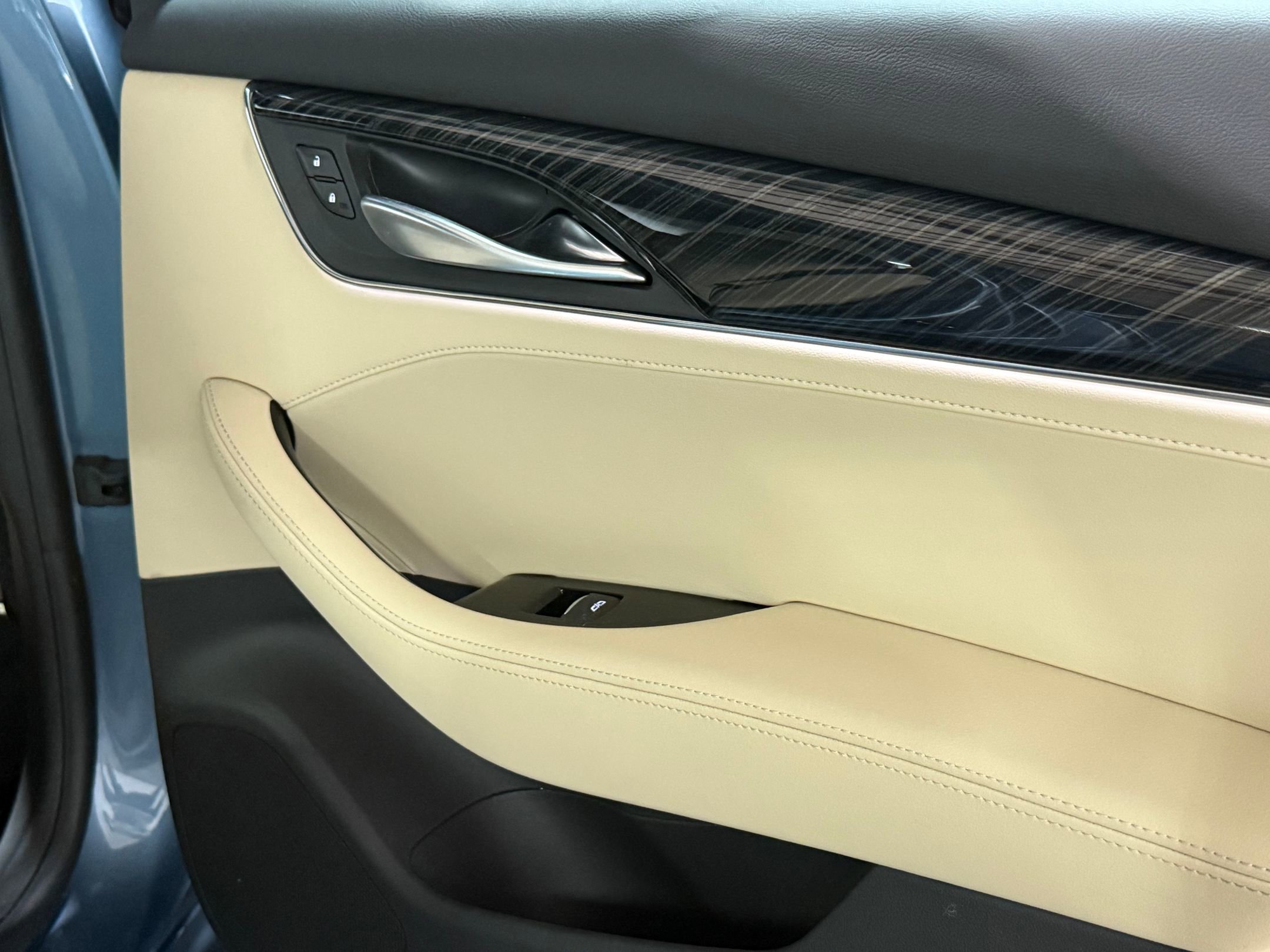 Certified 2023 Cadillac CT5 Premium Luxury image 38