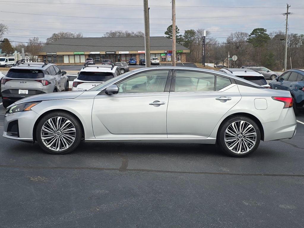 Used 2023 Nissan Altima 2.5 SL image 6