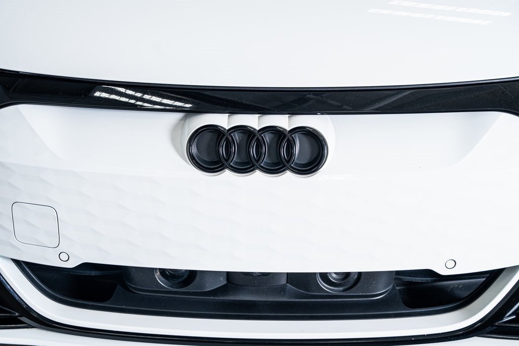 Used 2024 Audi e-tron GT Prestige image 16