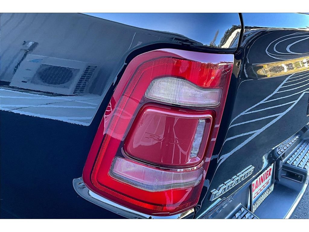 Used 2023 RAM 1500 Laramie AWD/4WD image 28