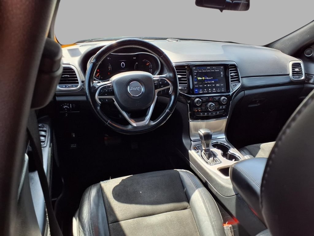 Certified 2021 Jeep Grand Cherokee Laredo X AWD/4WD image 4