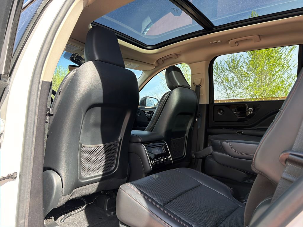 Used 2021 Lincoln Aviator Reserve w/ Equipment Group 201A AWD/4WD image 23