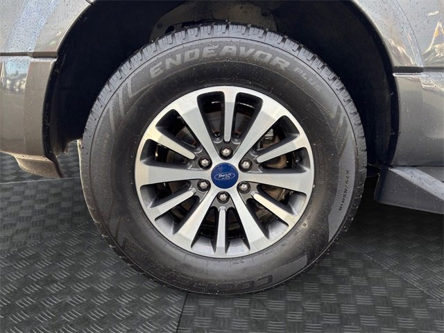 Used 2017 Ford Expedition XLT image 14