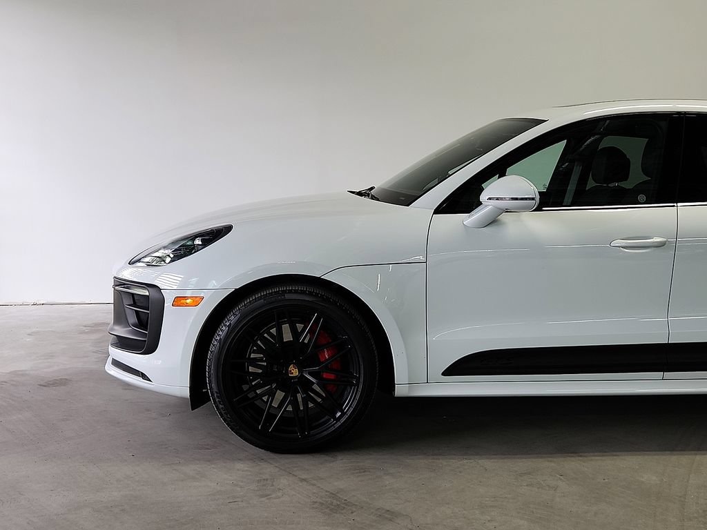 Certified 2024 Porsche Macan GTS AWD/4WD image 6