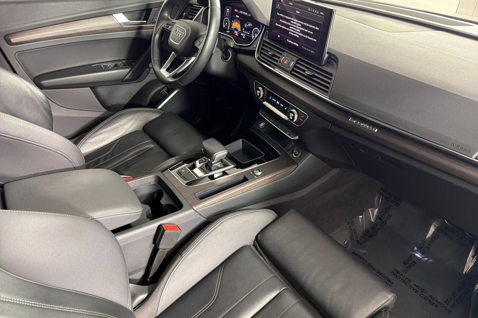 Used 2023 Audi Q5 e Premium w/ Convenience Package image 15