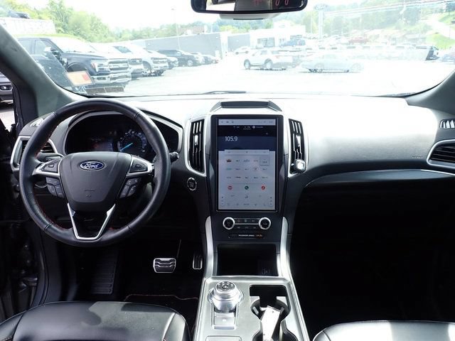 Certified 2024 Ford Edge ST-Line AWD/4WD image 13