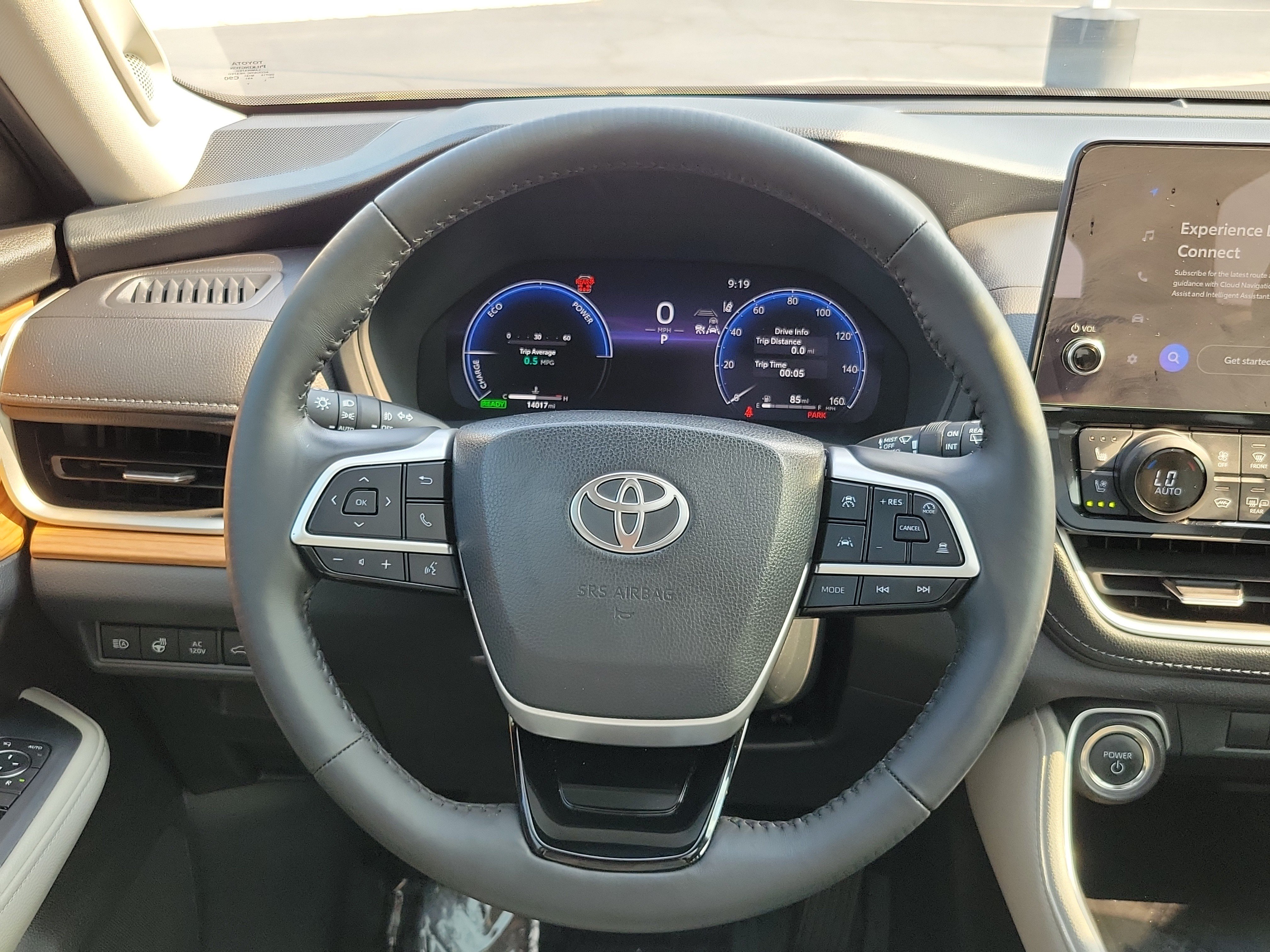 Certified 2025 Toyota Grand Highlander AWD Hybrid image 25