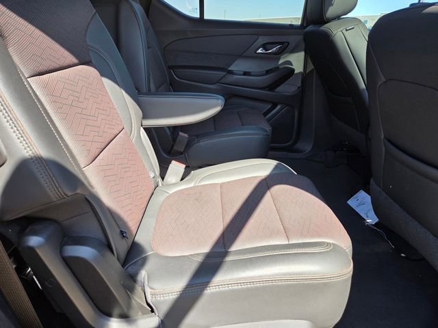 Used 2023 Chevrolet Traverse High Country AWD/4WD image 43