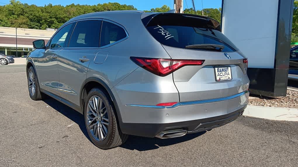 Used 2024 Acura MDX w/ Advance Package AWD/4WD image 3