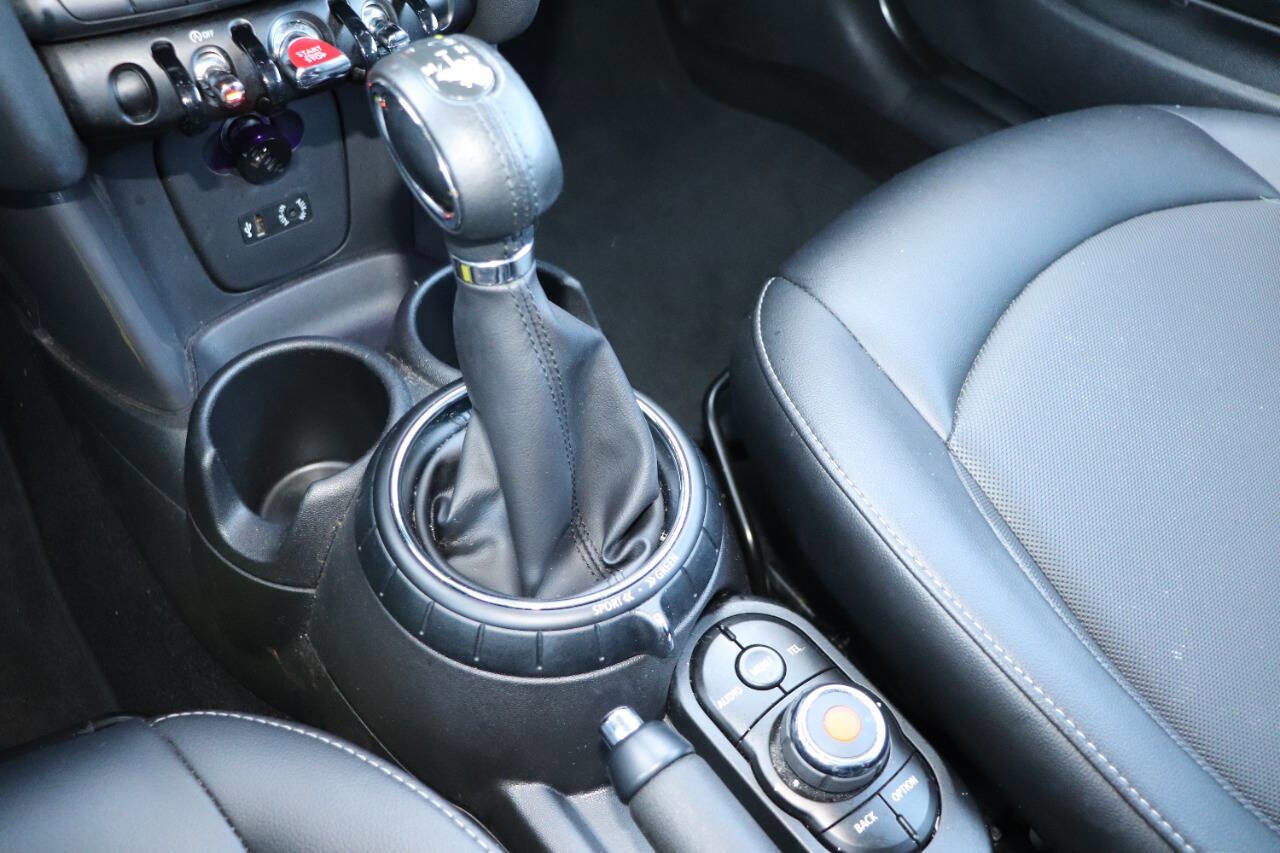 Used 2016 MINI Cooper 2-Door Hardtop image 21