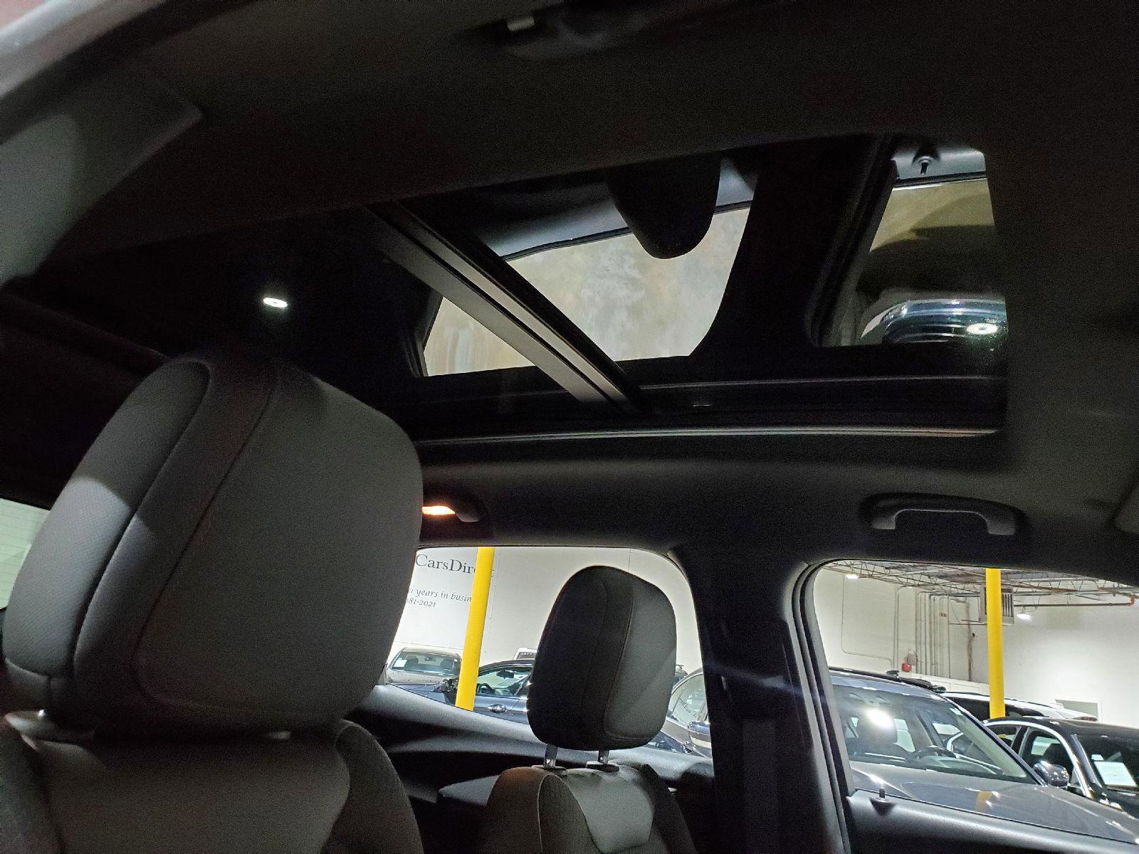 Used 2023 Chevrolet TrailBlazer RS w/ Sun and Liftgate Package image 16